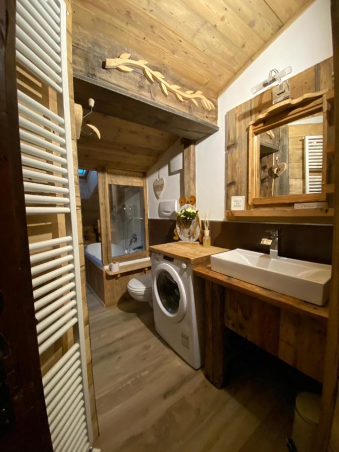 Calore Di Una Casa Di Montagna Кампителло-ди-Фасса Экстерьер фото
