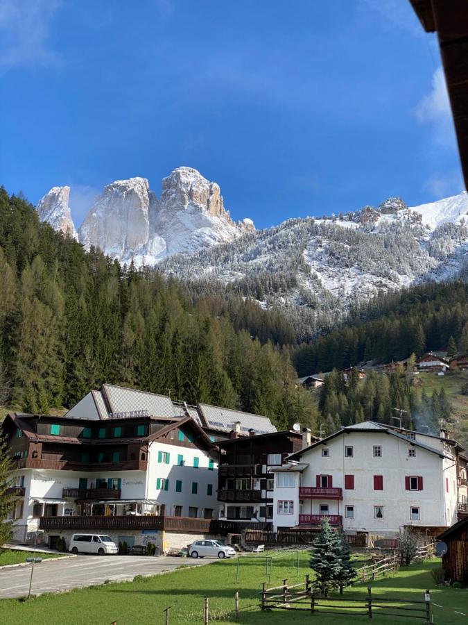 Calore Di Una Casa Di Montagna Кампителло-ди-Фасса Экстерьер фото