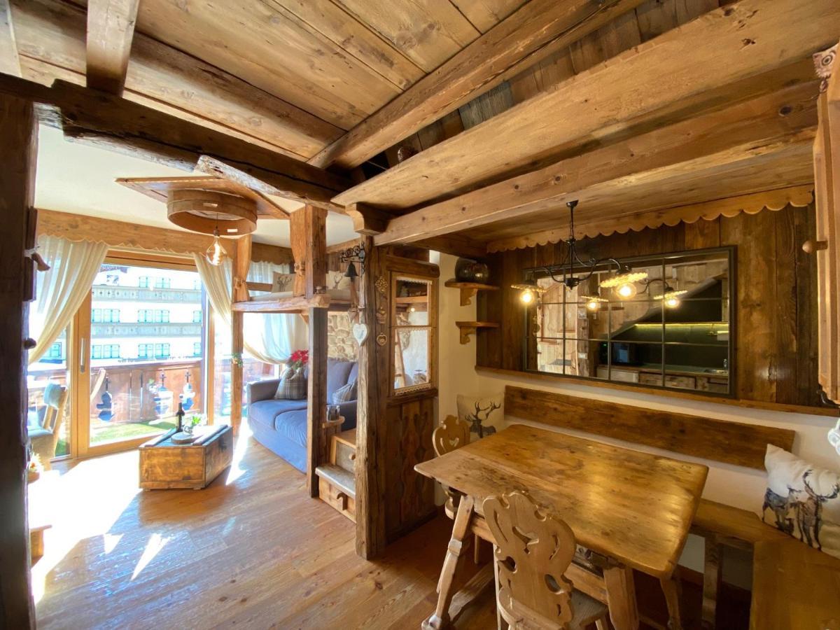 Calore Di Una Casa Di Montagna Кампителло-ди-Фасса Экстерьер фото