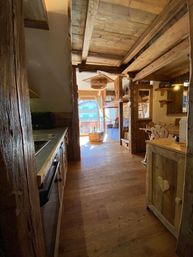 Calore Di Una Casa Di Montagna Кампителло-ди-Фасса Экстерьер фото