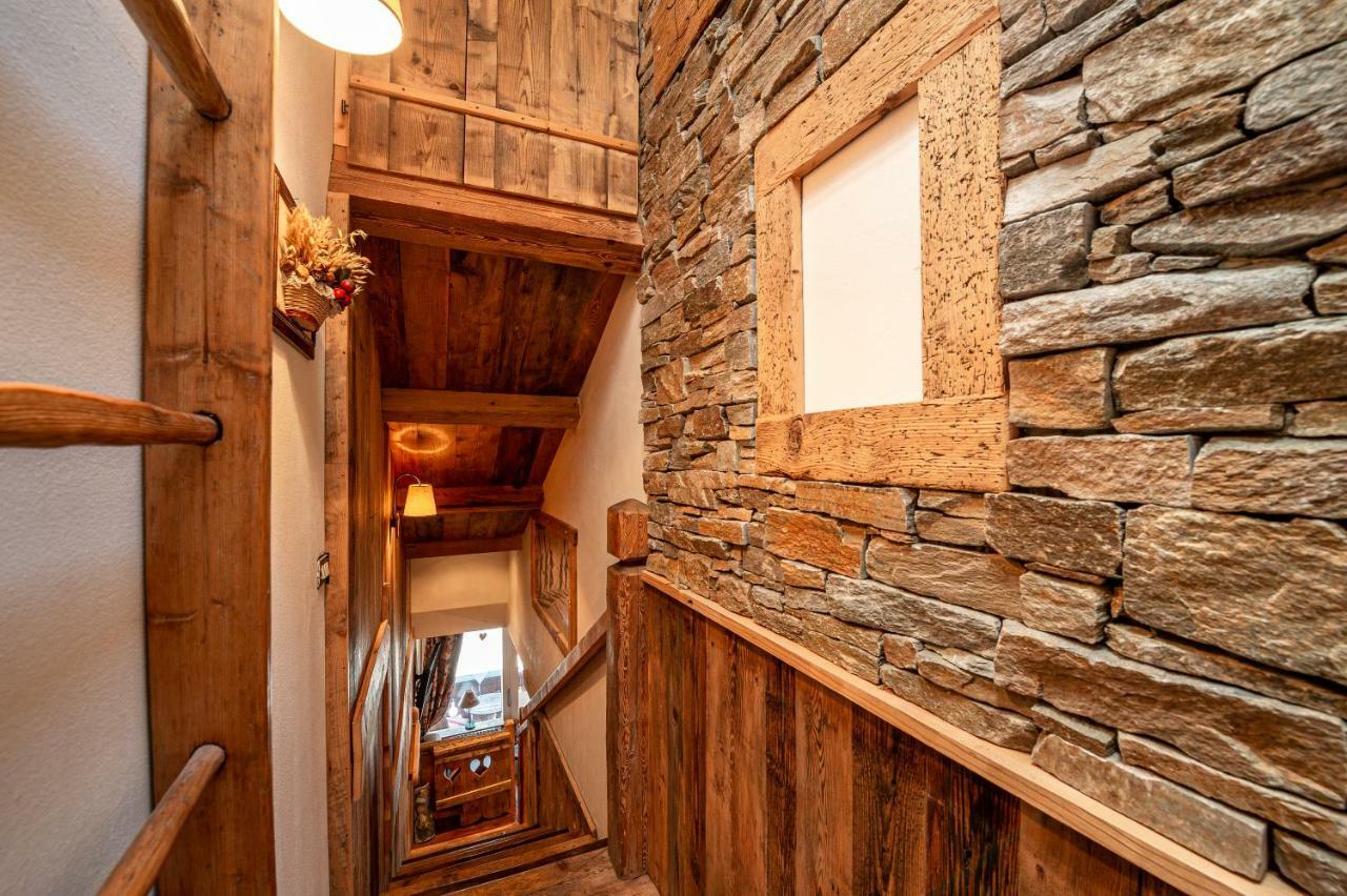Calore Di Una Casa Di Montagna Кампителло-ди-Фасса Экстерьер фото